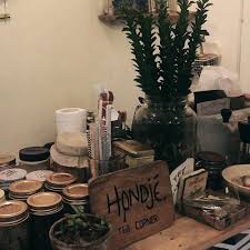 Maybe you would like to learn more about one of these? Tea Shop Hondje Malang Tampil Beda Di Tengah Gempuran Kedai Kopi