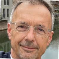 800+ Profile mit dem Suchbegriff „Schuck“