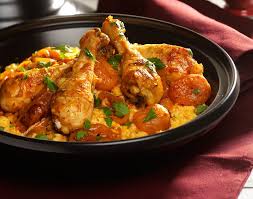 Traditioneel Is Een Tajinegerecht Een Onderdeel Van Een Maaltijd Met Vele Gangen Dit Gerecht Is Een Makkelijke En In 2021 Tajine Rezepte Rezepte Orientalische Rezepte