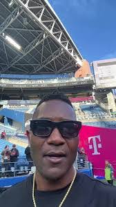 Eric Carmichael's Instagram, Twitter & Facebook