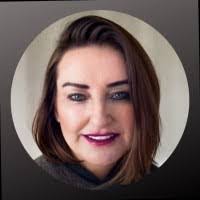 Miriam Breen's Instagram, Twitter & Facebook