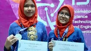 Kita hidup di berkati dan kita hidup untuk memberkati. Di Istec 2020 Aulia Dan Iffat Siswi Smp N 19 Semarang Sabet Medali Perak Tribun Jateng