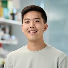 Chris Raggio's Instagram, Twitter & Facebook