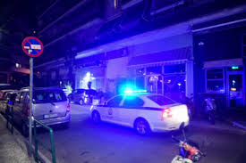 «μάχη» με τις φλόγες στον βαρνάβα αττικής… απομακρύνθηκαν κάτοικοι. Plateia Barnaba