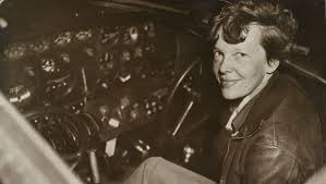 Amelia Earhart didn't die in a plane crash, investigator says