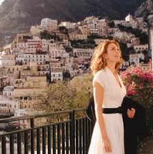 Dress Worn By Diane Lane In Under The Tuscan Sun Looking For Similar Dress If Not The Same Under The Tuscan Sun Diane Lane Diane Lane Daughter
