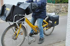 Avec amazon (la poste et via prestataires de la poste, et autres transporteurs) et cdiscount (chronopost) c'est rapide 2/4j max. Covid 19 La Poste Reduit La Distribution Du Courrier En Normandie