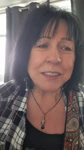 This is an old song😊 hope you like it!