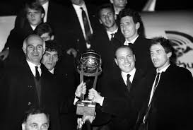 L'ex presidente sarebbe arrabbiato anche per la cancellazione del trofeo berlusconi, ma c'è un retroscena a riguardo… Silvio Berlusconi Compie 80 Anni 28 Trofei In 30 Anni Di Milan Foto Sportmediaset