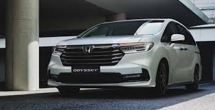 15 Mobil Keluarga Terbaik 2021 Mpv Murah Hingga Mewah