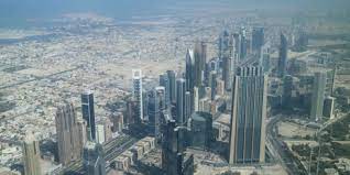 Burj khalifa masih memegang rekor gedung tertinggi sedunia dengan tinggi 2.716,5 kaki atau 828 meter. Serunya Naik Ke Burj Khalifa Dubai Gedung Tertinggi Di Dunia Halaman All Kompas Com