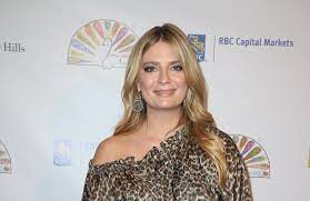 Mischa barton, best known for her role as marissa cooper on the o.c., will soon star in a reboot — mischa barton was having a rough week. Ewjxh7zorqnfkm