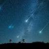 Jun 22, 2021 · 【香港天文現象2021】英仙座流星雨即將在今個夏天降臨香港上空！根據香港太空館資料，預料香港觀測「英仙座流星雨」的條件是極佳，英仙座流星雨將會於7月17日至8月24日變得活躍，這段期間流星數量多、亮度高，看準最佳觀測日期，找對地點，用肉眼就能看到！ 1