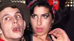 He writes that ronson and winehouse inspired each other musically, adding that amy had written that line in one of her notebooks years before and told him that she was planning to write a song about that day. Vip Klick Amy Winehouse Zuruck In Die Zukunft Gesellschaft Sz De