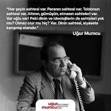 Uğur mumcu anısına ailesi tarafından ekim 1994'te uğur mumcu araştırmacı gazetecilik vakfı adında bir vakıf kurulmuştur. Dy34z1jhriekom