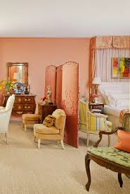 Whether you re on the hunt for a stylish accent to separate spaces in an open layout or spruce up a drab corner room dividers are a clever accent that. 20 Clever Room Divider Ideas Folding Screen And Wall Partition Decorating Tips