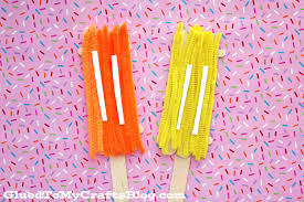 Some cute and really simple craft projects for kids using pipe cleaners. Pipe Cleaner Popsicles Unique Summer Kid Craft Idea