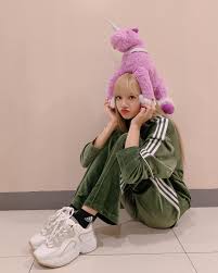 Check out this fantastic collection of blackpink lisa wallpapers, with 43 blackpink lisa background images for your desktop, phone or tablet. 2 Blackpink Lisa Instagram Photo 2 February 2019 Unicorn