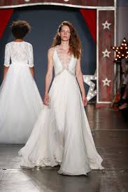 Vestidos de novia para ceremonia en la playa, vestidos con look fresco, juvenil y femenino.vestidos de novia cortos y atractivos.hechos a mano y envío gratuito. 50 Vestidos De Novia Para Boda En Playa