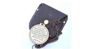 4.6 out of 5 stars 78. 20 Christian Graduation Gifts To Inspire Your Special Graduate