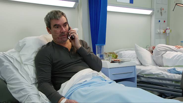 Emmerdale airs emotional Cain scenes as he struggles after cancer surgery |  Radio Times