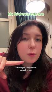 Am totally off or pretty spot on? Do you think I’ll like it? #wicked  #wickedthemusical