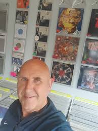 Can anyone tell me if A Slice Of Vinyl Record Shop is open tomorrow? Got  Xmas money burning a hole in my pocket! Cheers 🍻