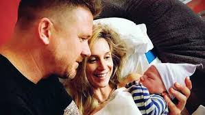 ‎preview and download films by johnny de mol, including willeke alberti medley 2015 (live), de glimlach van een kind, mama and many more. Johnny De Mol Has Become Father Of A Son
