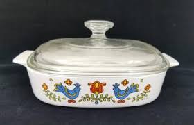 The wild flower corningware that featured orange poppies hit the market in 1978. Vintage Corningware Patterns And Values Lovetoknow