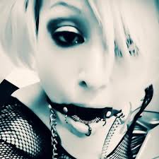 Anel Chavez's Instagram, Twitter & Facebook