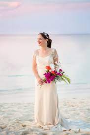 Paradise Island Vow Renewal In Beautiful Bahamas Destination Wedding Inspiration Beautiful Wedding Photos Wedding Photography