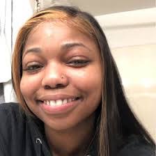 Jocelyn Singleton's Instagram, Twitter & Facebook