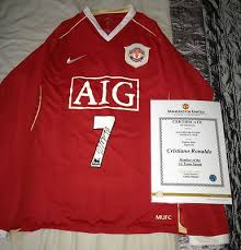 Cristiano ronaldo returns to the club where he first made his name as his former employers manchester united welcome juventus to old ronaldo scored 118 times in 292 appearances for united, helping them collect three premier league titles, one fa cup, two league cups and the 2008. Cristiano Ronaldo Signed Manchester United Shirt Certificate Of Authenticity 424441168