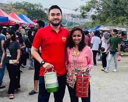 Setelah sultan salehudin mangkat pada tahun 1782, puteranya sultan ibrahim telah diangkat sebagai sultan dan pemerintahan antara tahun 1782 hingga 1826. Selangor Royal Family Goes Plastic Free At Ramadan Bazaar Wins Hearts On Social Media