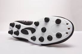 Lothar matthäus will play in the treble reunion match on sunday to mark 20 years since the 1999 champions league final between bayern munich and manchester united. Puma Nod To Underappreciated Legend With Lothar Matthaus King Boots The Instep