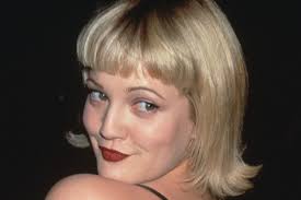 This Short Bangs Trend Is Back And Cuter Than Ever In 2025