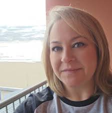 Sweatshirts or Tshirts