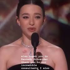 Congrats to School of Art alumna Kennady Schneider (BFA '19, Photography,  Video & Imaging), who received a shoutout from Best Actress winner Mikey  Madison last night at the Oscars! Schneider taught Madison