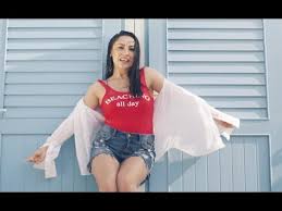 Translator.eu este un traducător online multilingv pentru traducerea textelor și a propozițiilor care vă oferă traduceri în 42 de limbi cu un rezultat bun. Andra Mi Ai Luat Mintile Feat Pacha Man Official Video Youtube