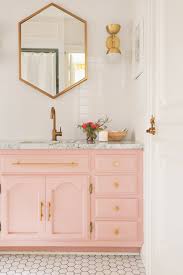 Even if you're a seasoned pro, trying out a new design method can be a hit or miss game. Small Bathroom Ideas Diy Projects Ohmeohmy Blog