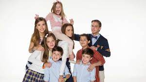 In 2019, he began starring on el corazón nunca se equivoca, a spinoff of mi marido tiene familia. Elenco De Mi Corazon Es Tuyo Se Reencuentra A Cuatro Anos De Su Final Tus Estrellas Las Estrellas Tv