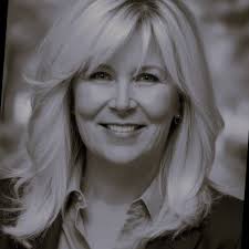 So grateful and excited to share my recent promotion as Corporate Catering  Sales Manager at Estancia La Jolla Hotel & Spa! Looking forward to the  opportunity for growth & learning that lies