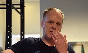 Har ingen omgangskrets eller venner. Jeg er alene»