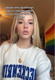 Ella Masterson's Instagram, Twitter & Facebook