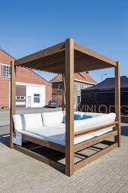 Hemelbed Hout Outdoor Daybed Diy Outdoor Beds Outdoor Garden Furniture