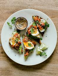 The easiest way to lose weight and build muscle is to eat at least 30 grams of protein and 10 grams of fiber at each meal. 15 High Fiber Recipes To Keep Your Body Strong Healthy And Active Journal Beat