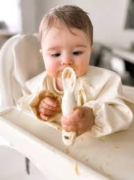 Q: What's the best first utensil for babies? A: The All You-Tensil Q: Why  A: 👇 ▪️It was designed by a feeding specialist ▪️It's dual-sided so more  hand-to-mouth attempts are successful ▪️It's