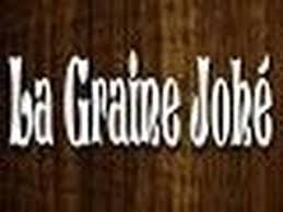 L'activité de la ferme auberge est familiale et permet à deux générations et quatre foyers de vivre et travailler au village. Ferme Auberge Graine Johe Home Facebook