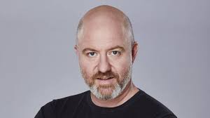 V Ulici pomáhá a chrání, teď ale sám potřeboval