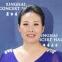 30+ perfiles de «Connie Fang»